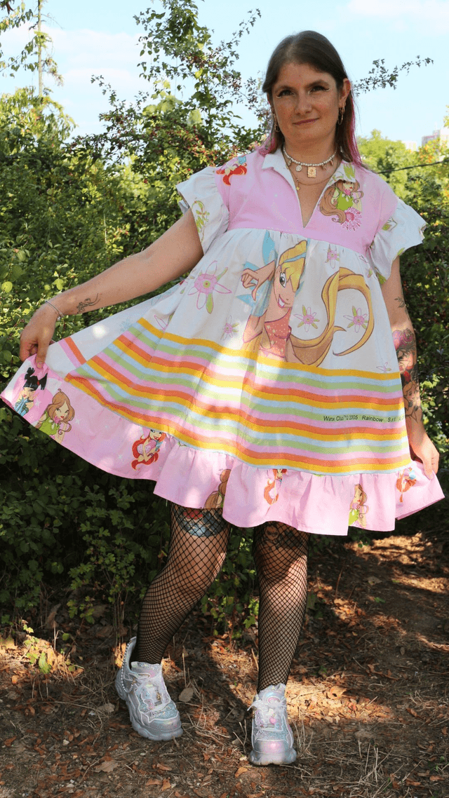 🌟 Robe Winx oversize en coton upcyclé – Taille 40 🌟
