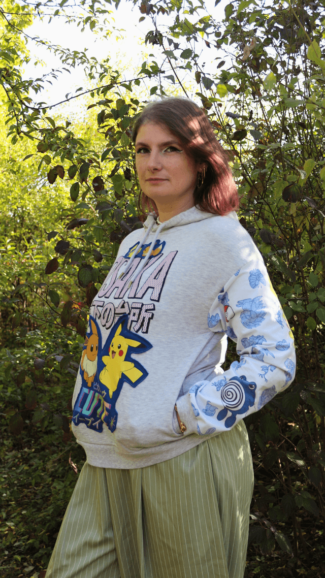 Sweat Pokémon – Pikachu et Evoli - Taille L- Pièce Unique & Revalorisée 🌿