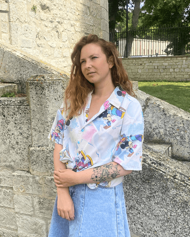 Chemise Upcyclée Mickey & Minnie aux Sports d’Hiver – Taille 40 Unisexe