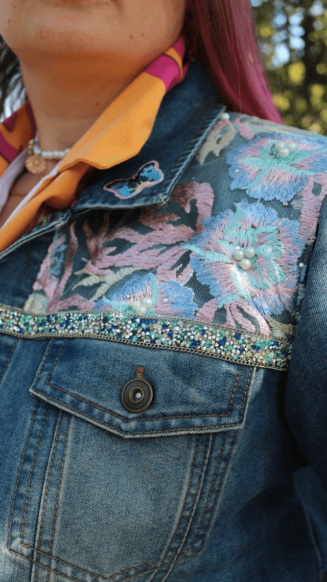 🔥 Veste en jean upcyclée – Thème Bloom (Winx Club) - M / L🔥