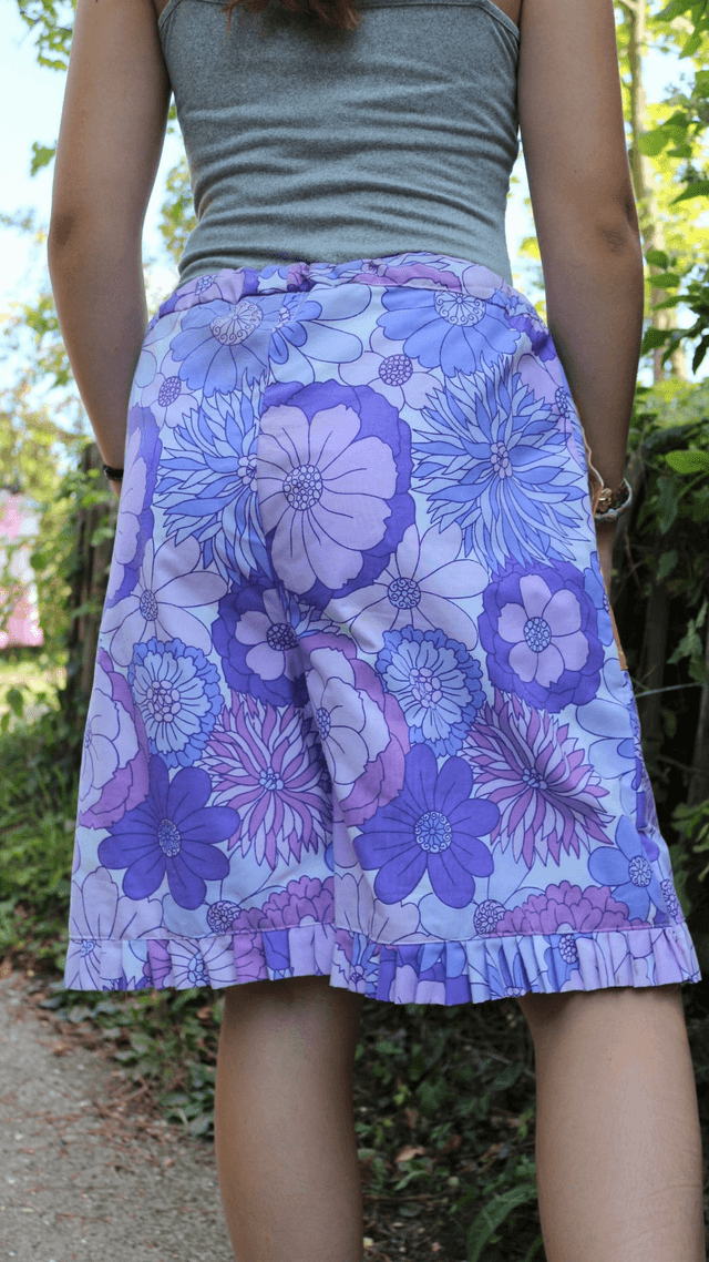 🌺 Bermuda fleuri violet upcyclé- Thème Winx Club Musa et Tecna – Taille 38/40 🌺
