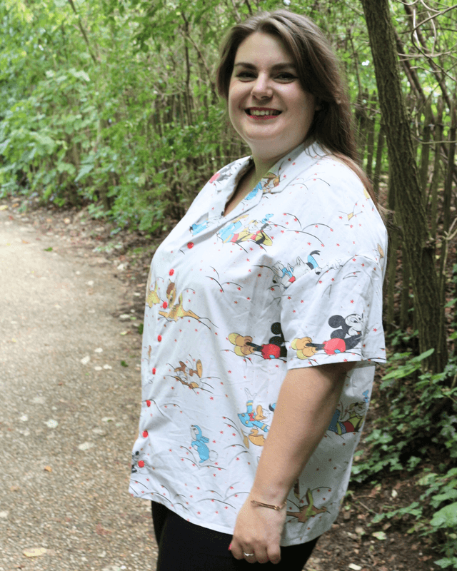 Chemise Upcyclée Oversize – Mickey Vintage avec Panpan & Bambi – Taille 44 Unisexe