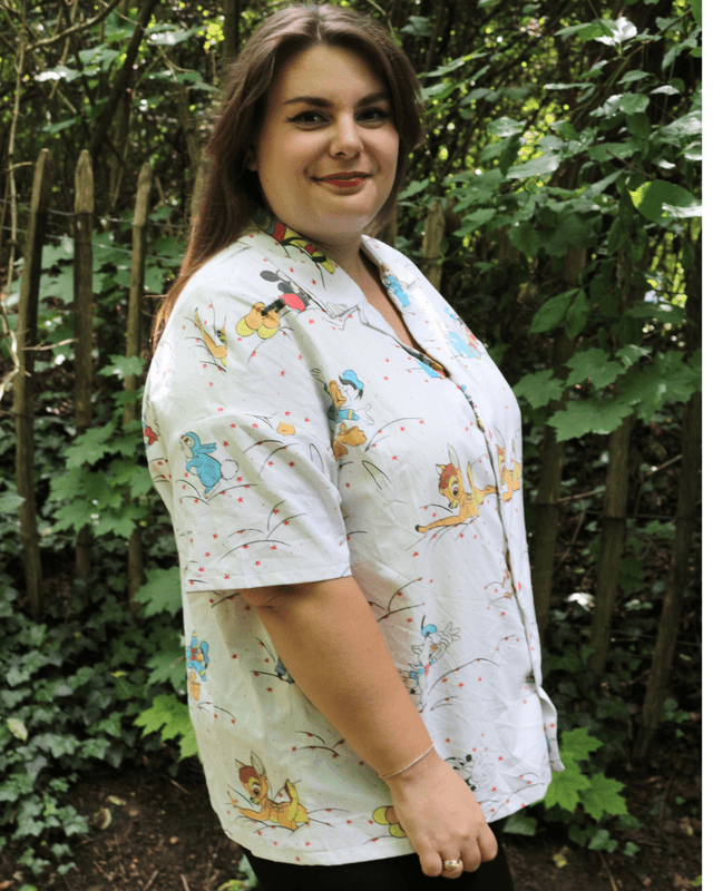 Chemise Upcyclée Oversize – Mickey Vintage avec Panpan & Bambi – Taille 44 Unisexe