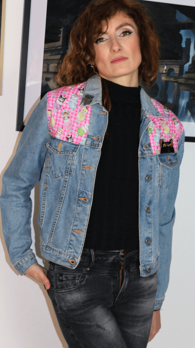 Veste en Jean Revalorisée – Thème Chats Taille 38