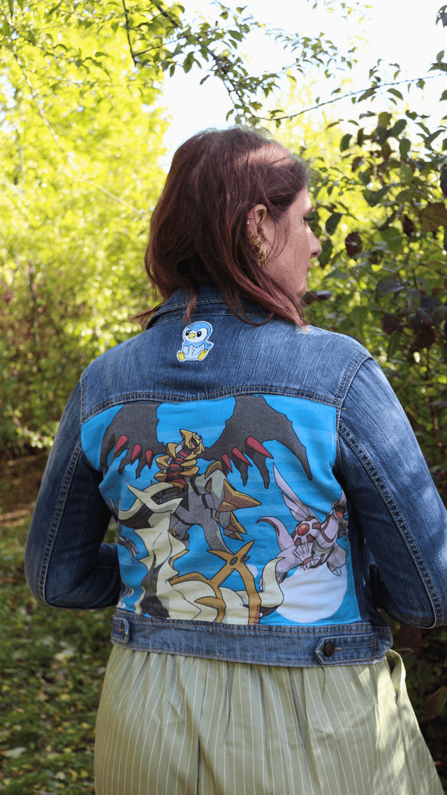 🌟 Veste en Jean Pokémon – Pokémons légendaires - Taille M- Pièce Unique & Revalorisée 🌿