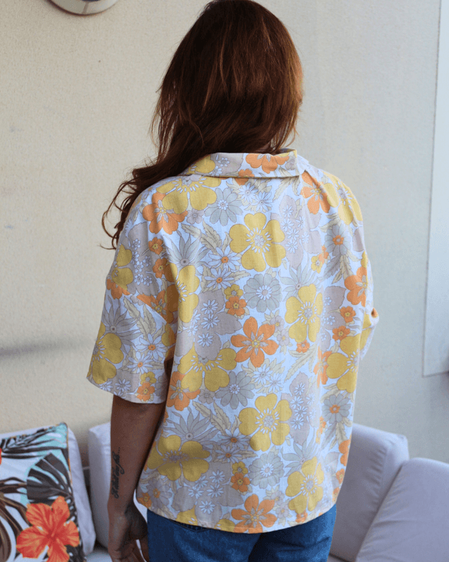 Chemise en tissus vintage coton Upcyclée motif Fleuri Jaune Orange - Taille 36 Over size fait main en France